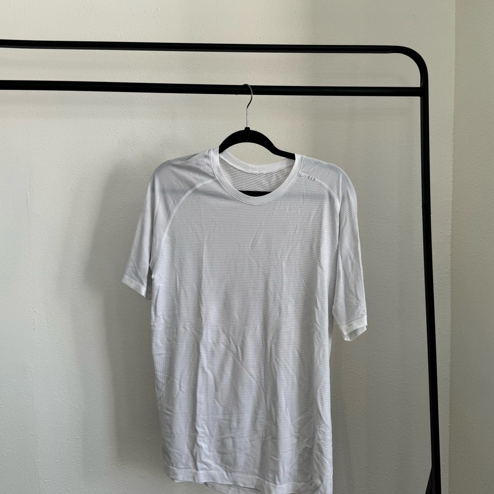 lululemon Metal Vent SS white with Houston 10k logo on sleeve